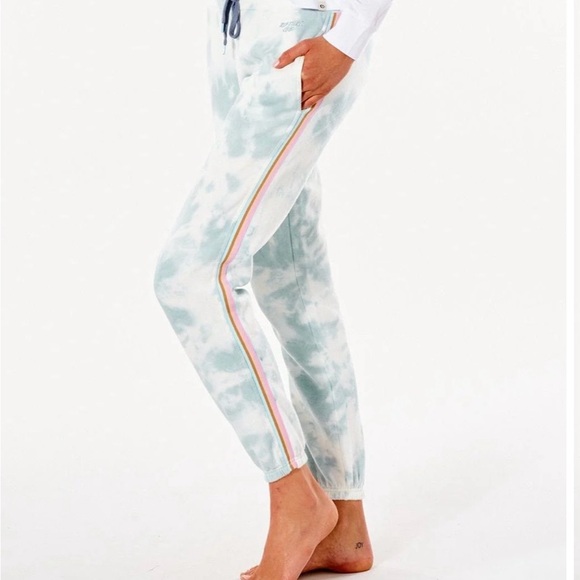 Ripcurl Twin Fin Trackpant - Picture 2 of 3